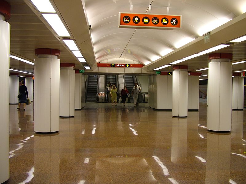 Szombattól nem áll meg a metró a Parlamentnél