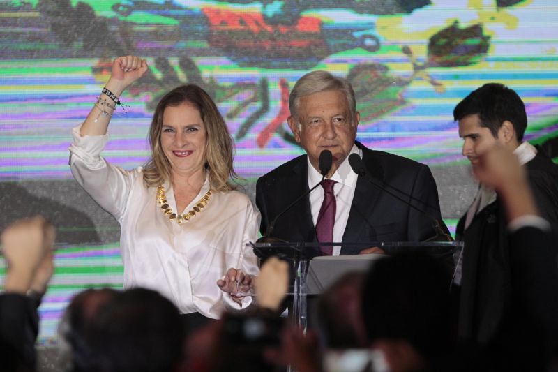 A legesélyesebb nyerte a mexikói elnökválasztást