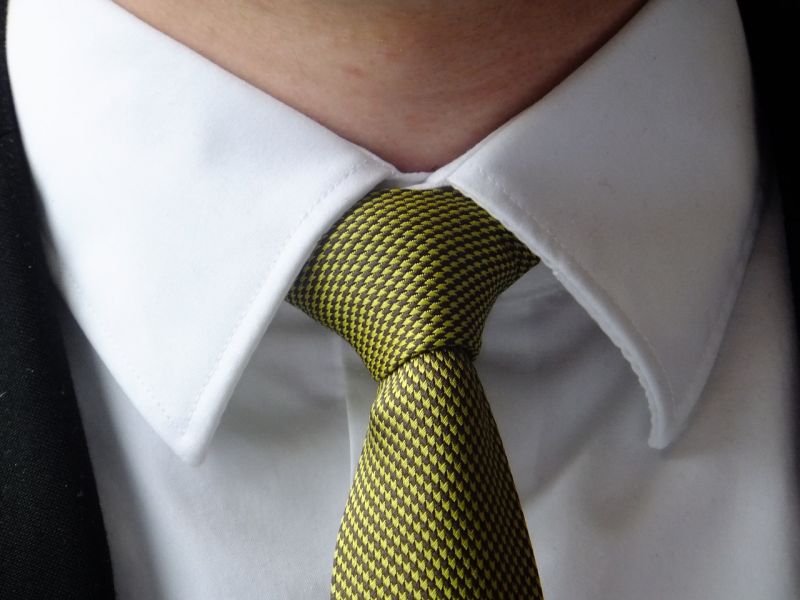 Német tudósok: a szorosan megkötött nyakkendő elhülyíti viselőjét