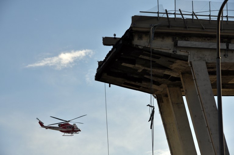 Már 38 halálos áldozata van a genovai hídomlásnak