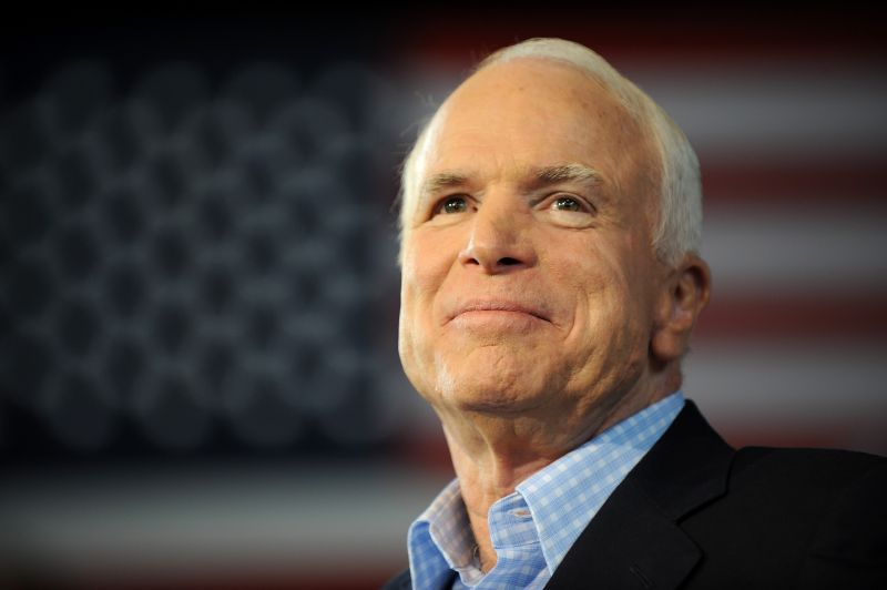 Meghalt John McCain