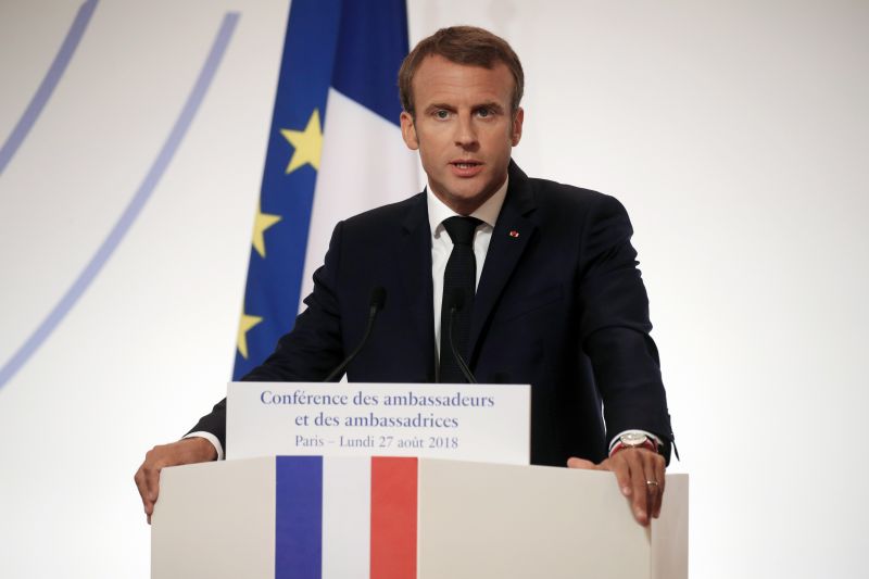 Macron: végzetes hiba lenne Bassár el-Aszad hatalomban tartása