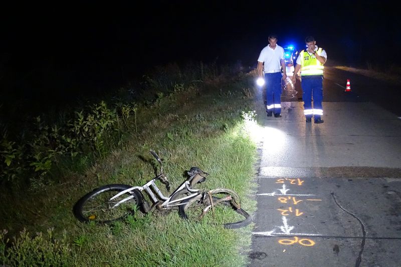 Itt vannak az éjjeli halálos kerékpáros-gázolás képei
