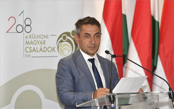 600 millió forint értékben támogat a kormány határon túli magyar családbarát vállalkozásokat