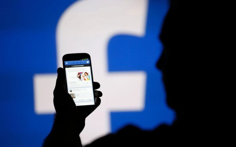 A Facebook és a Twitter vezetői elismerték, hogy nem voltak felkészülve az orosz dezinformációs hadjáratra