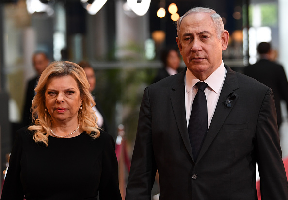 Megkezdődött az izraeli miniszterelnök csalással vádolt feleségének pere