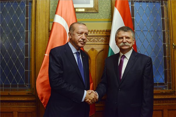 Kövér: Magyarország stratégiai partnerként tekint Törökországra