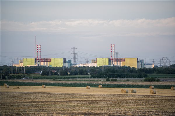 Hármas fokozat lépett életbe a paksi atomerőműben a Duna alacsony vízállása miatt