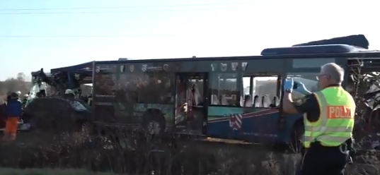 Két busz ütközött össze Bajoroszágban, 40 sérült – videó