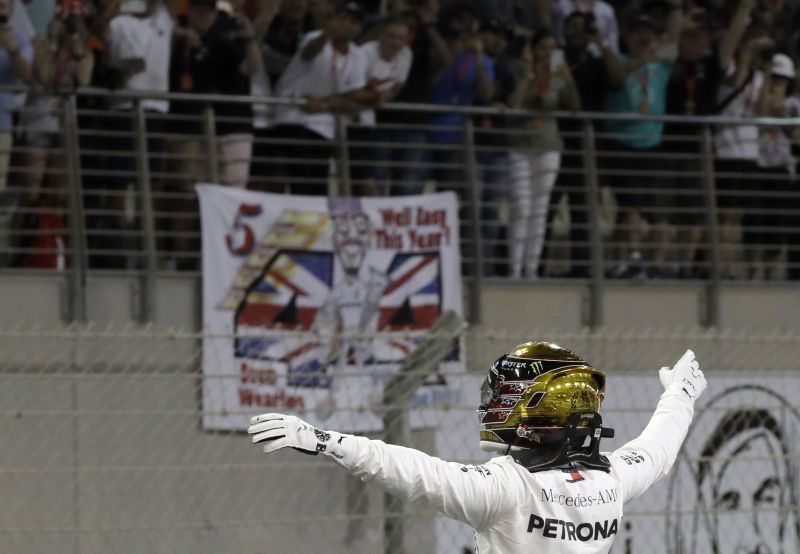 Hamilton lett a leggyorsabb az év utolsó időmérőjén
