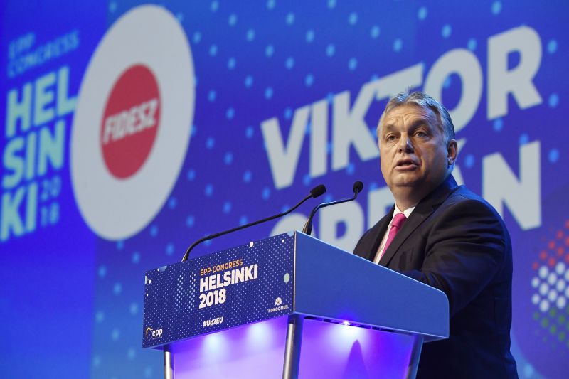 Orbán: a még erősebb családpolitika a nemzetnek és a fiataloknak is jó
