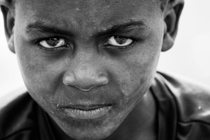 Kongói lázadók több tucat gyerekkatonát adtak át