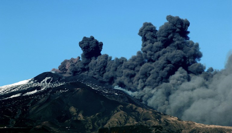 Hivatalos: kitört az Etna