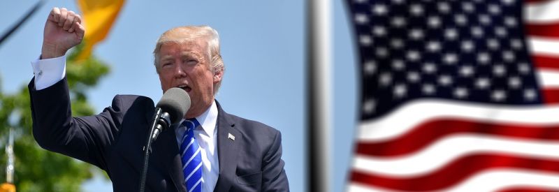 Donald Trump ismét sürgette a demokratákat a határon építendő fal költségeinek megszavazására