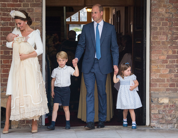 Az angol királyi családban a gyerekeknek is szabályokkal telil az élete