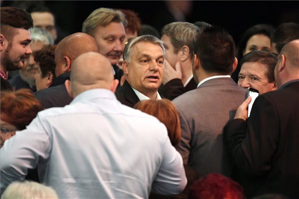 Orbán: Magyarország a spanyol álláspontot támogatja Venezuela ügyében