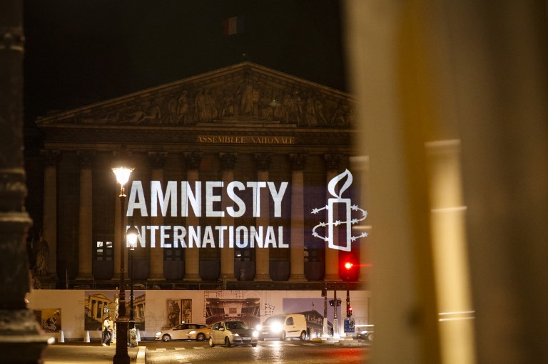 Zaklatással vádolják az Amnesty International több vezetőjét