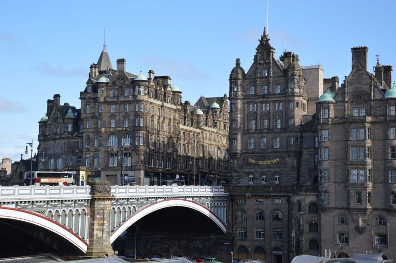 Újabb világváros mond nemet a turizmusra: Edinburgh turisztikai adót vetne ki