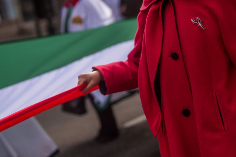 Büntetést kaptak, mert kitűzték a magyar zászlót