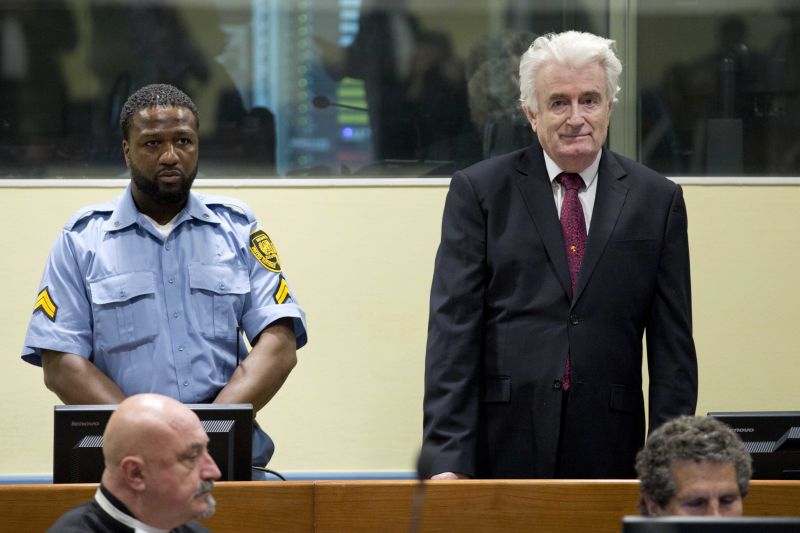 Fellebbezett életfogytiglani börtönbüntetése ellen Karadzic egykori boszniai szerb elnök