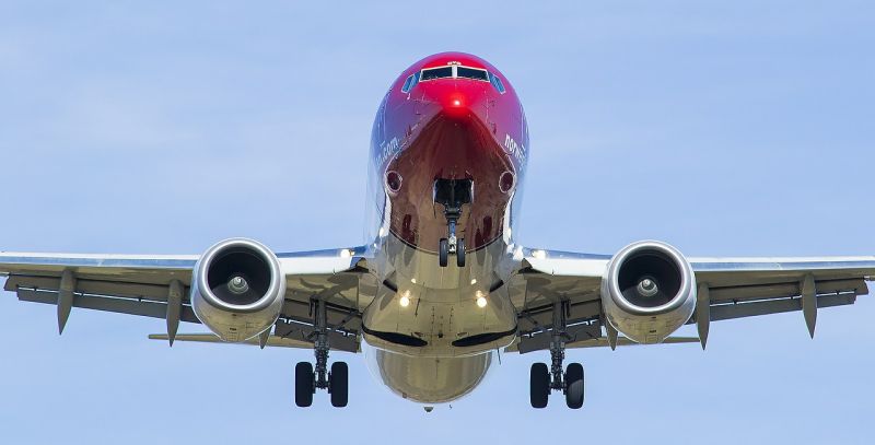 Az amerikai repülésügyi hatóság módosításokat ír elő a Boeingnek, de nem állítja le a 737 típusú repülőgépeket