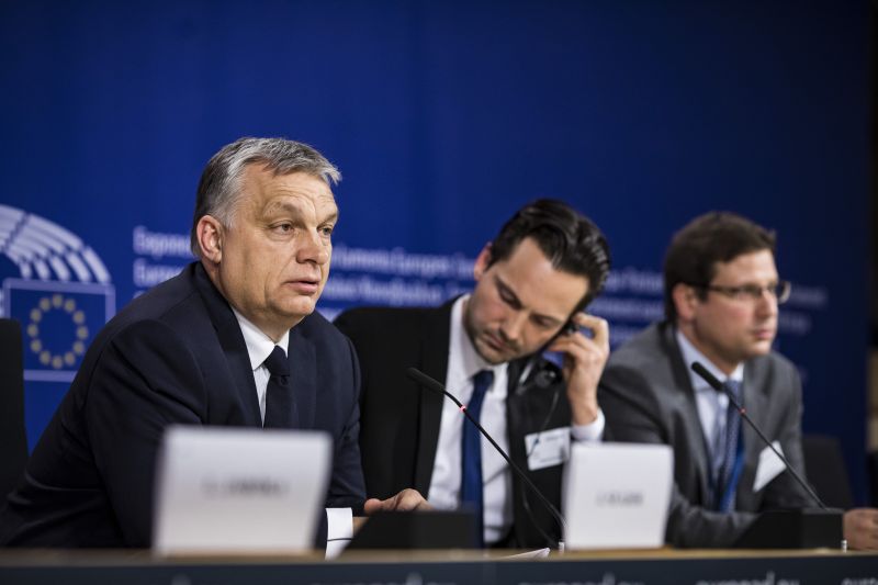 Orbán harcos beszédet mondott a Fidesz felfüggesztése után