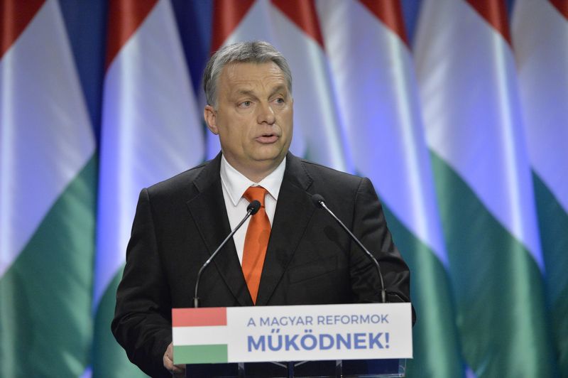 Orbán: "a Jóisten kezébe kell tennem magamat"