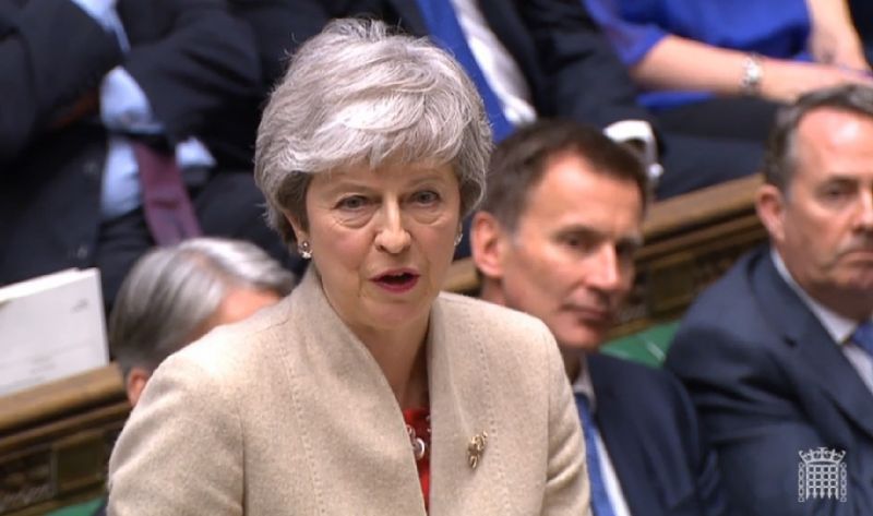 Theresa May miatt nem tudnak kilépni a britek – állítják a kormányzó konzervatívok
