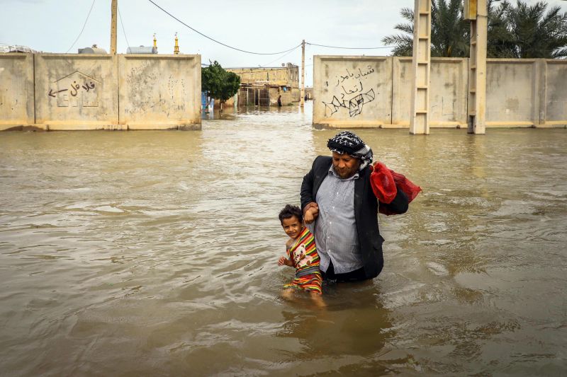 Rengeteg a halálos áldozata az iráni áradásoknak – ezérti is Trump a hibás