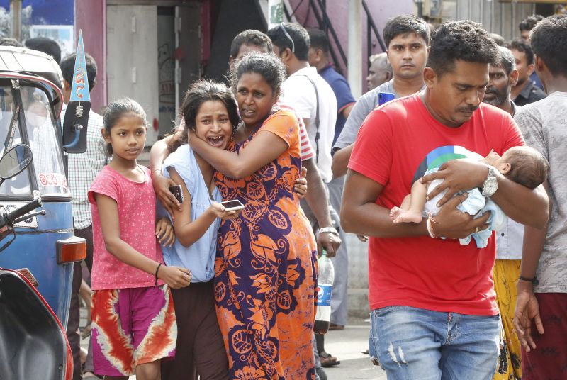 Vérontás Sri Lankán: már háromszáztíz halottról tudnak