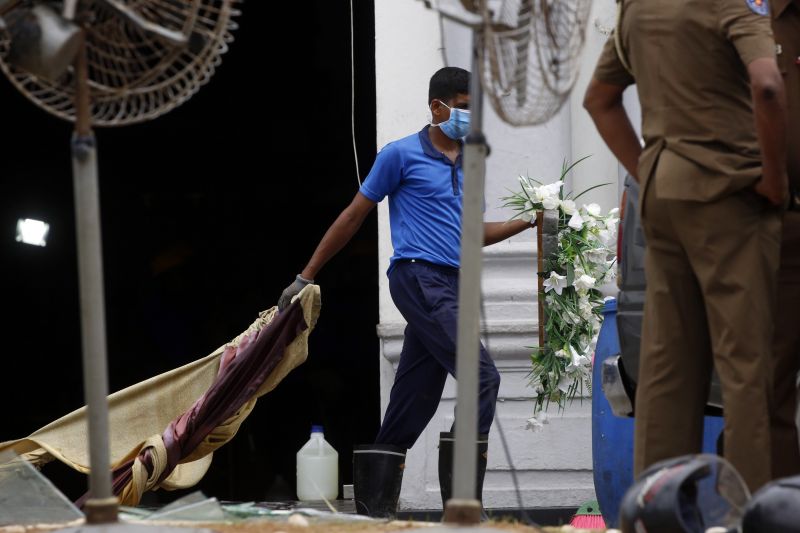 Egyszerűen betiltották a Srí Lanka-i merényletet elkövető csoportokat