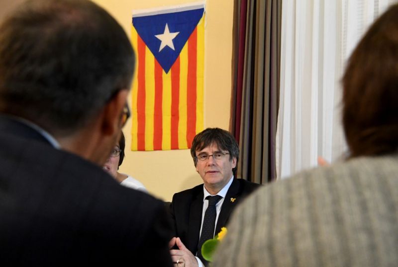 A spanyol legfelsőbb bíróság szerint Carles Puigdemont indulhat az EP-választáson