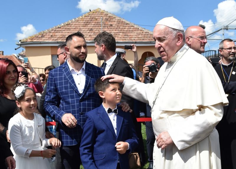 Ferenc pápa bocsánatot kért a cigányságtól