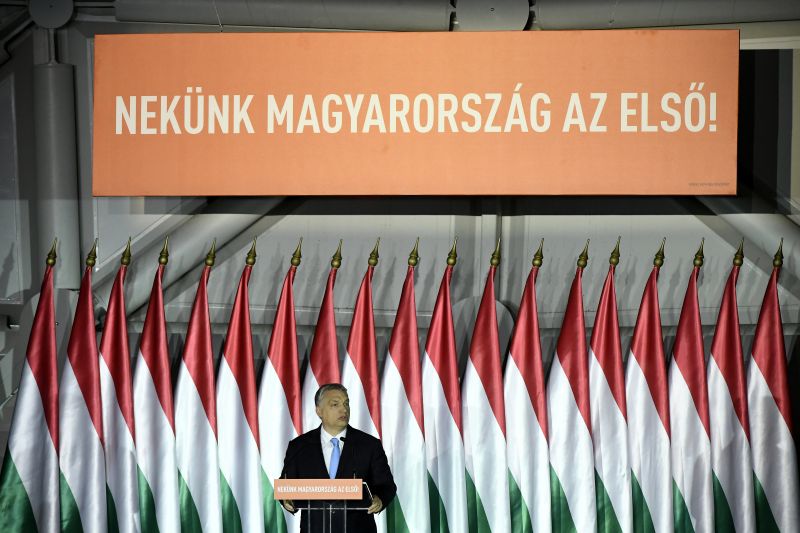 Történelmi kölcsönt fizetett vissza az Orbán-kormány