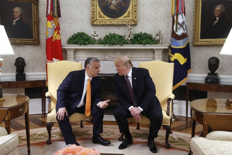 Mintha a Trónok harca szereplői lennének: diadalmas klipet vágtak össze a Trump-Orbán találkozóról