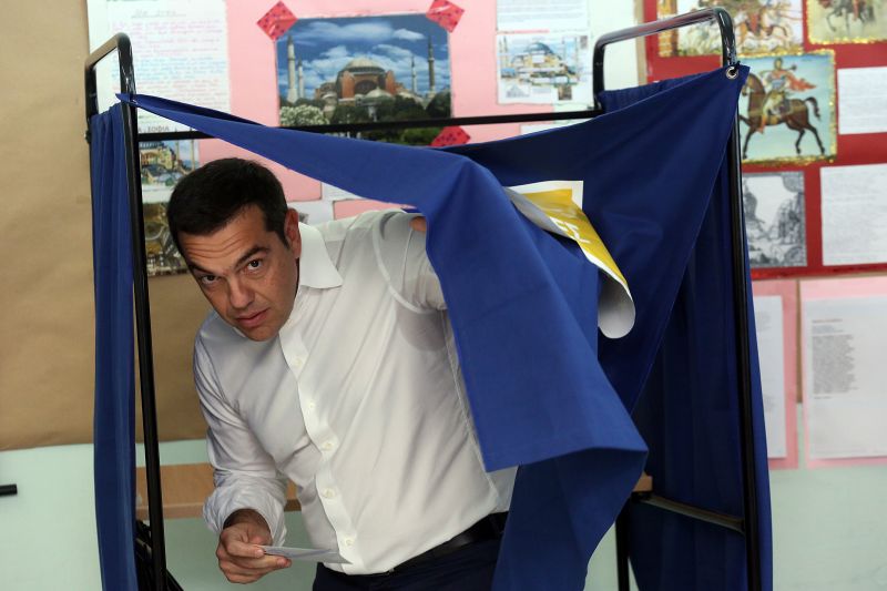 Kikapott a görög kormánypárt – előrehozott választás jön