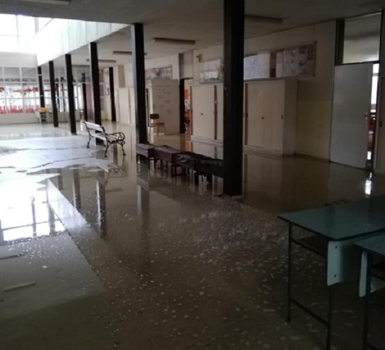 Elárasztotta a víz az egyik kaposvári általános iskolát, szünetel a tanítás