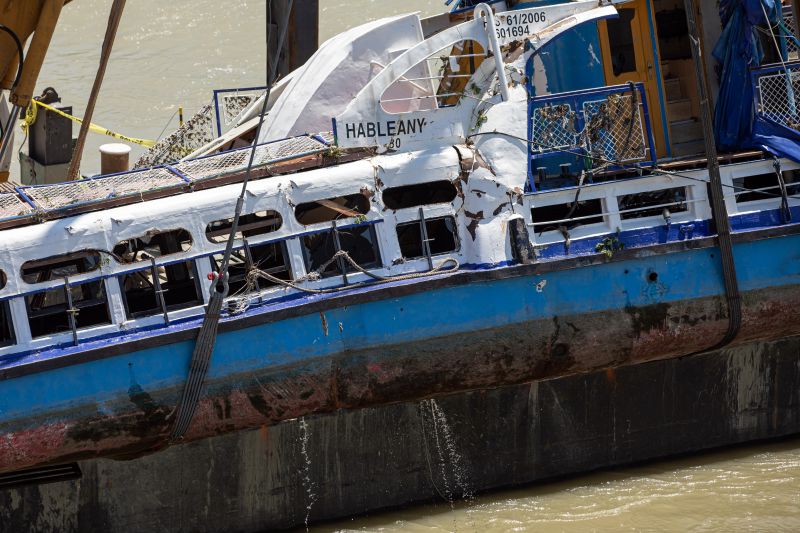 Dunai hajókatasztrófa: a Viking kapitánya szelfizett az ütközés idején?