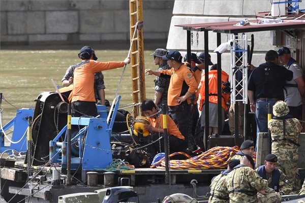 Majdnem 100 kilométerrel lejjebb találták meg a Dunában a hajóbaleset kilencedik áldozatát
