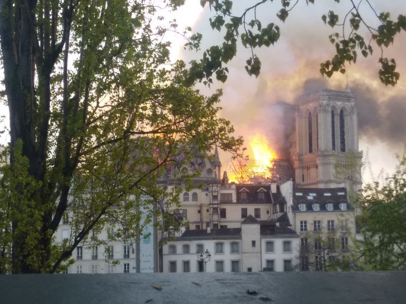 Váratlan következménye van a Notre-Dame leégésének