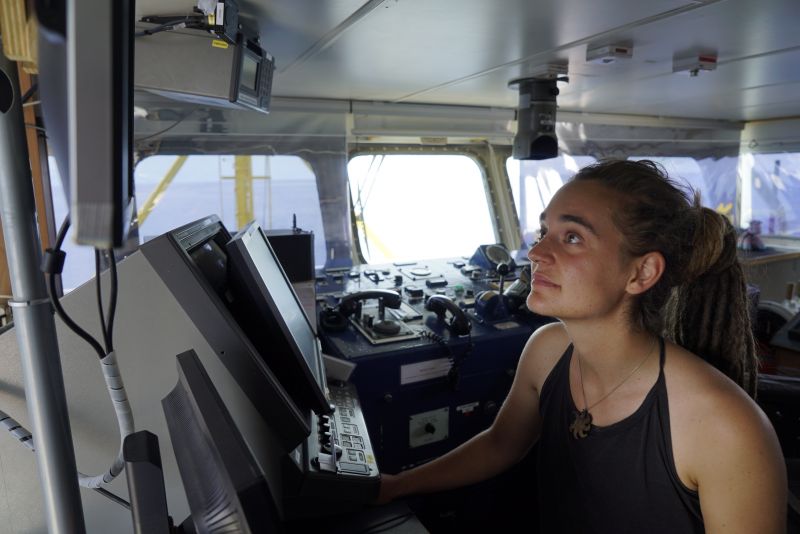 Háborús bűnösnek nevezte a Sea-Watch 3 civilhajó kapitányát az olasz belügyminiszter