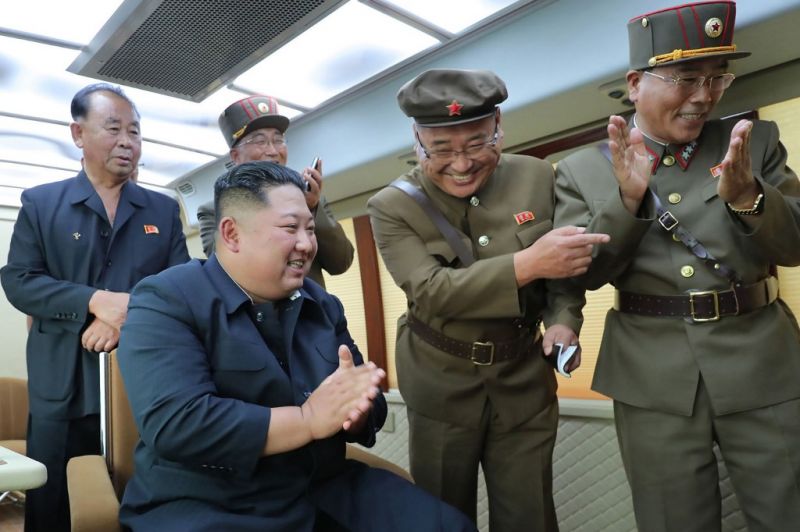 Kim Dzsong Un felügyelte a legutóbbi, újabb fegyverrendszer kísérletét