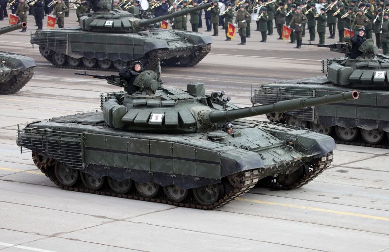 Ha tankot lát az úton, ne ijedjen meg, nincs háború