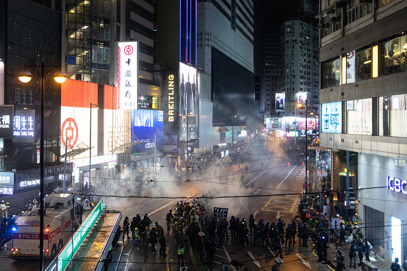 Egyre durvábbak a hongkongi tüntetések