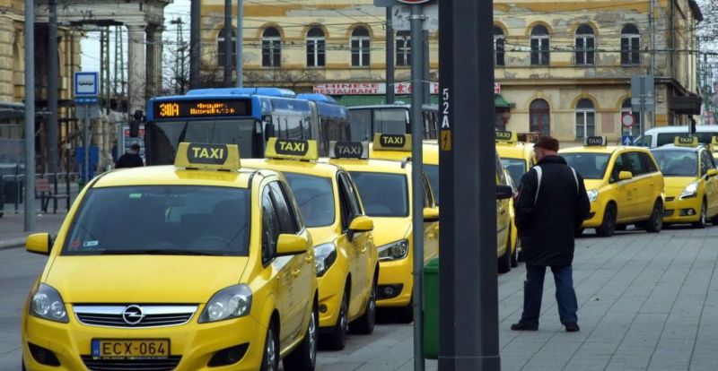 Kiderült, mennyit utazik és fizet egy átlagos taxizó Budapesten