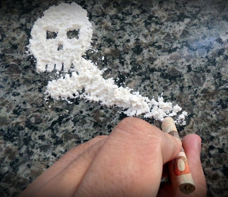 Lebukott a nyugdíjasotthon: kokainoztak a bentalkók
