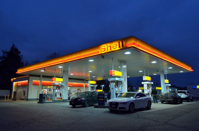 Ezren tankolhattak a Shellnél rossz üzemanyagot – 350-en már jelentkeztek