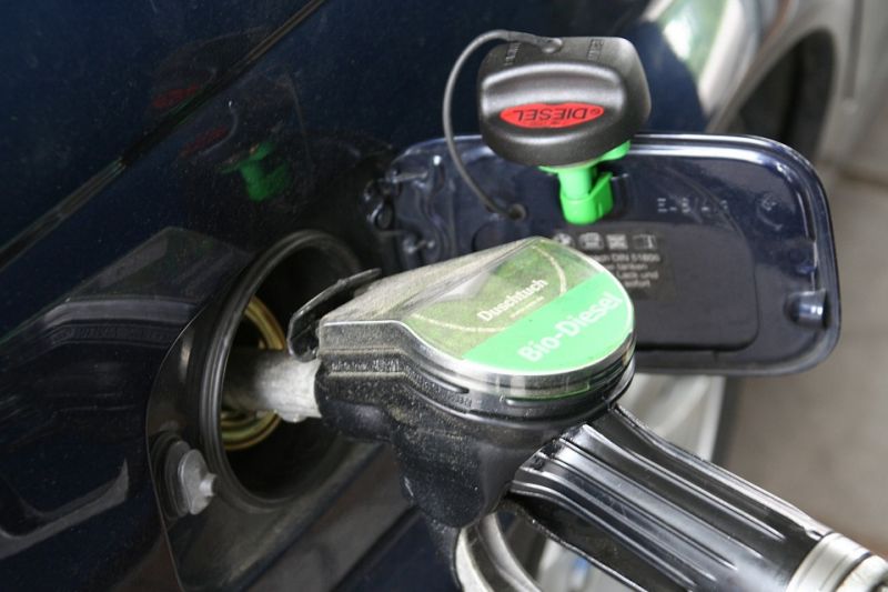 Összekeverték az üzemanyagokat egy magyar benzinkúton, rengeteg autós járhatott pórul