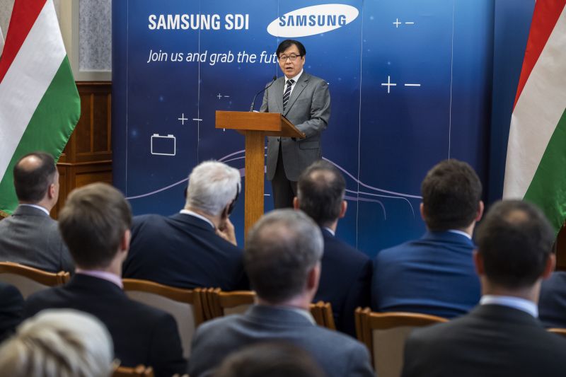 Szabálytalan lehet a Samsung gödi gyárához adott állami segítség