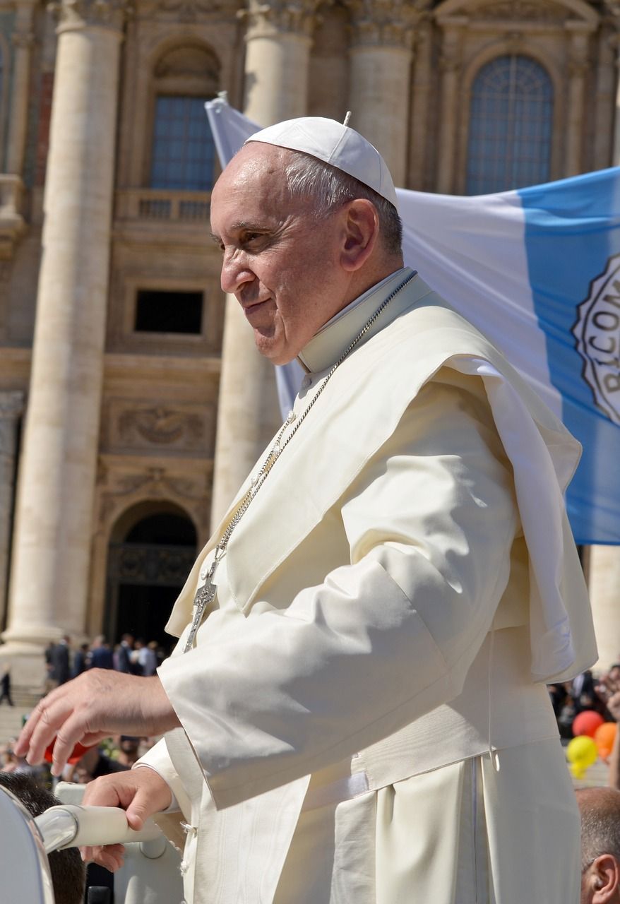 Ferenc pápa szerint meg kell szabadulni az atomfegyverektől